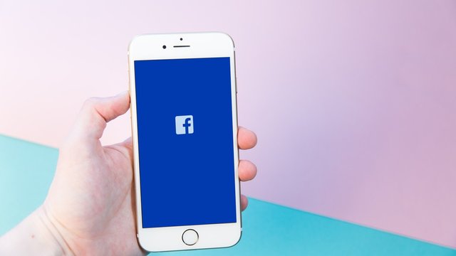 محدودیت در دسترسی به فیس‌بوک و چند رسانه دیگر در روسیه