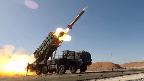حمله راکتی به پایگاه آمریکا در دیر الزور سوریه