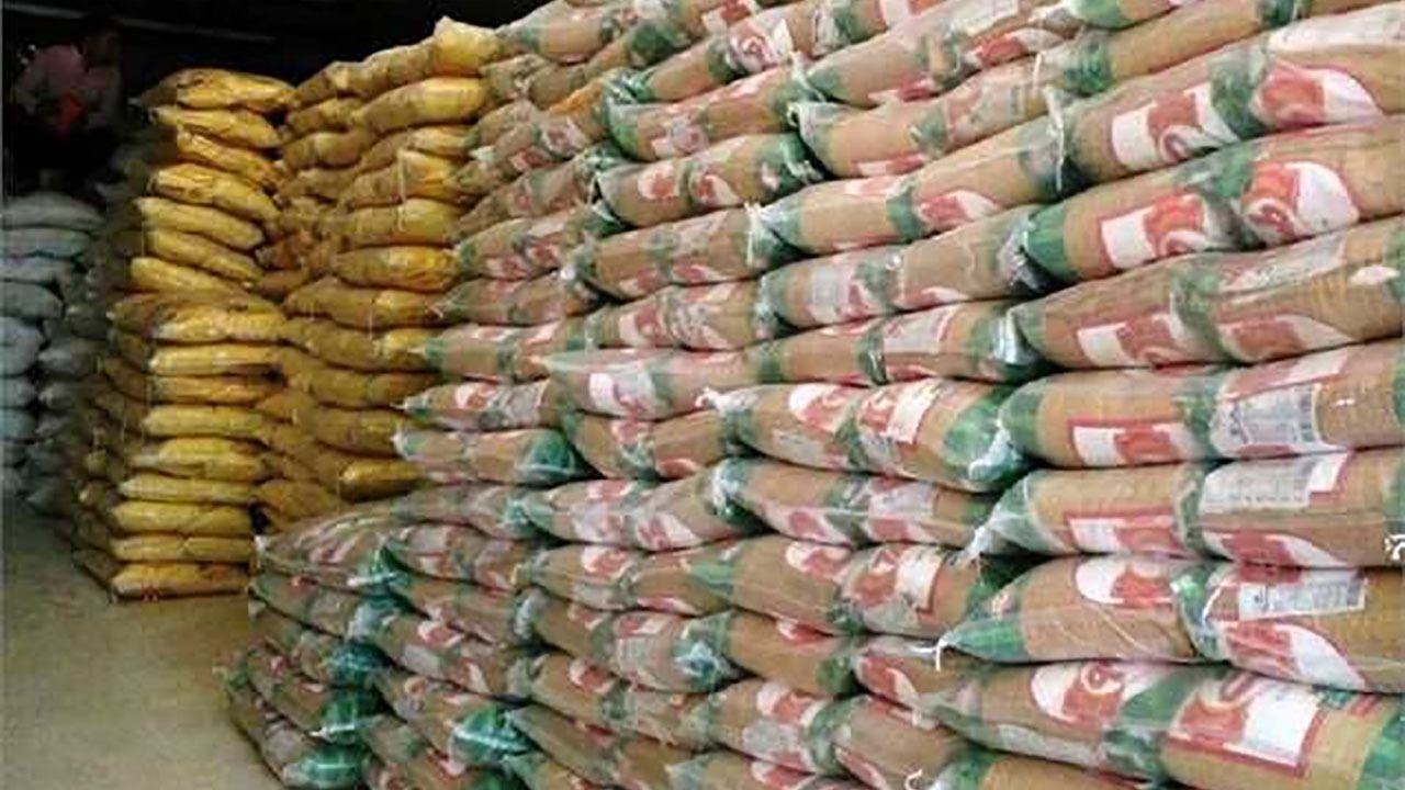 ذخایر برنج بخش خصوصی نزدیک به صفر است
