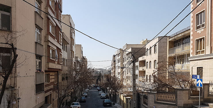 آپارتمان های قدیمی ساز غرب تهران چند؟