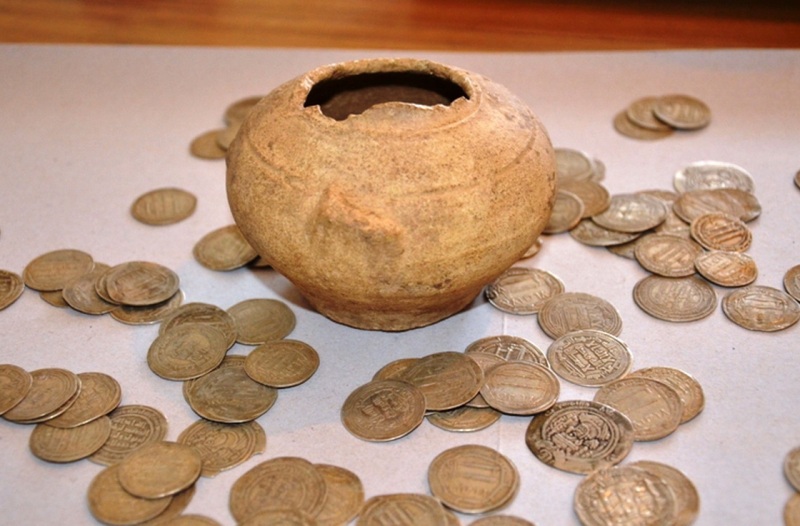 727قطعه سکه تاریخی در لامرد توقیف شد