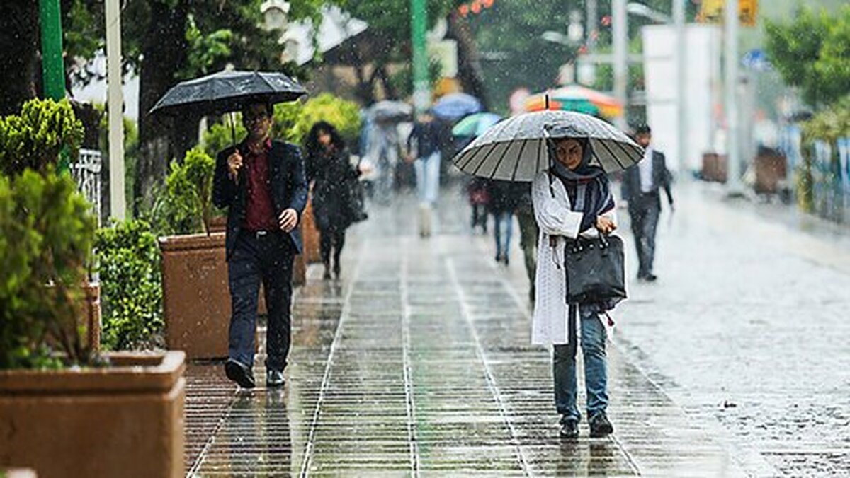 بارش باران در نیمه غربی کشور / خطر سیل در این استان ها