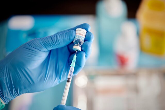 تزریق دز چهارم واکسن کرونا؛ آری یا خیر؟