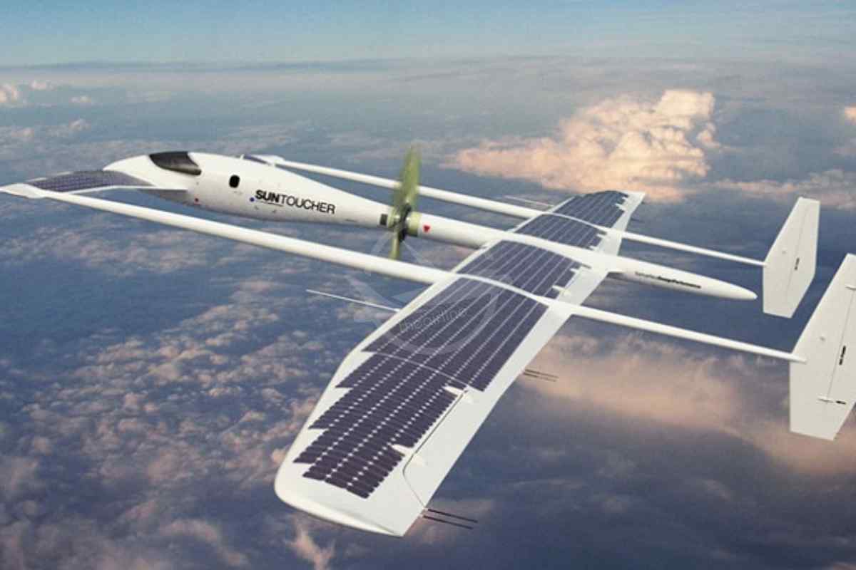 چین اولین هواپیمای خورشیدی خود را با موفقیت آزمایش کرد