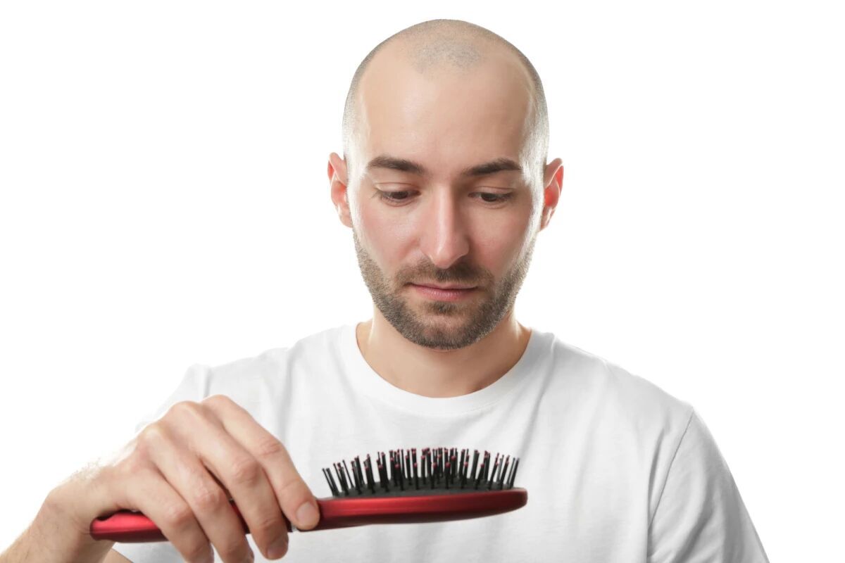 استفاده از ۴ روغن برای درمان ریزش مو