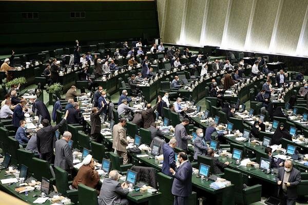 مجلس به دنبال تصویب بودجه سفرهای استانی رهبری
