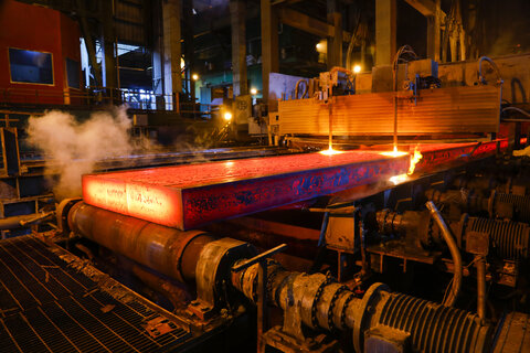 گام بلند فولاد مبارکه برای خودکفایی در صنعت نفت و گاز کشور با تولید انبوه تختال با ضخامت ۳۰۰ میلی‌متر