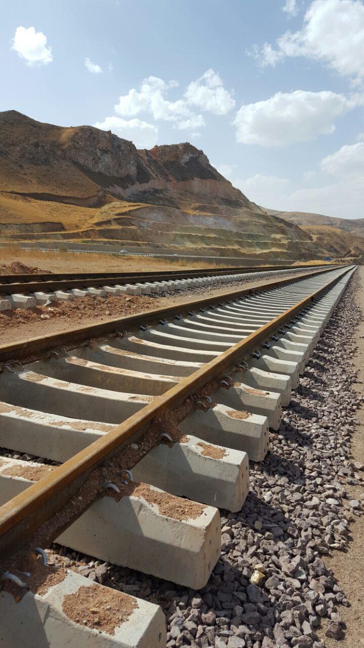 افتتاح ۴۴ کیلومتر از راه‌آهن قزوین - رشت